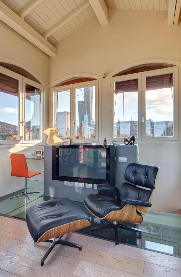 Sui Tetti Di Bologna Apartment Luaran gambar